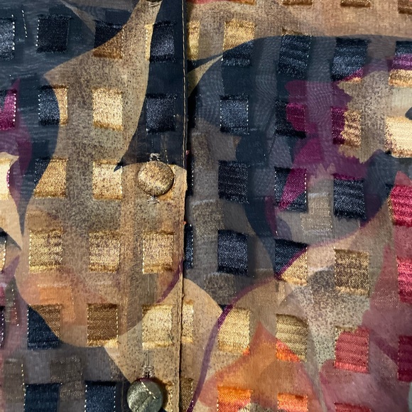 Melissa Robyn Sheer Button Down L - Picture 5 of 10